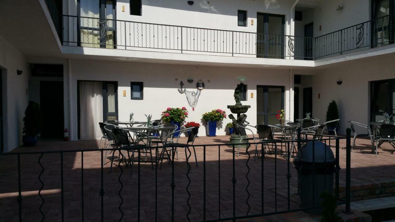 Sunny Border (Adults Only) Hotel Vama Veche Eksteriør billede